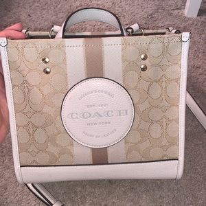 dempsey tote 22 in signature jacquard with stripe and coach patch